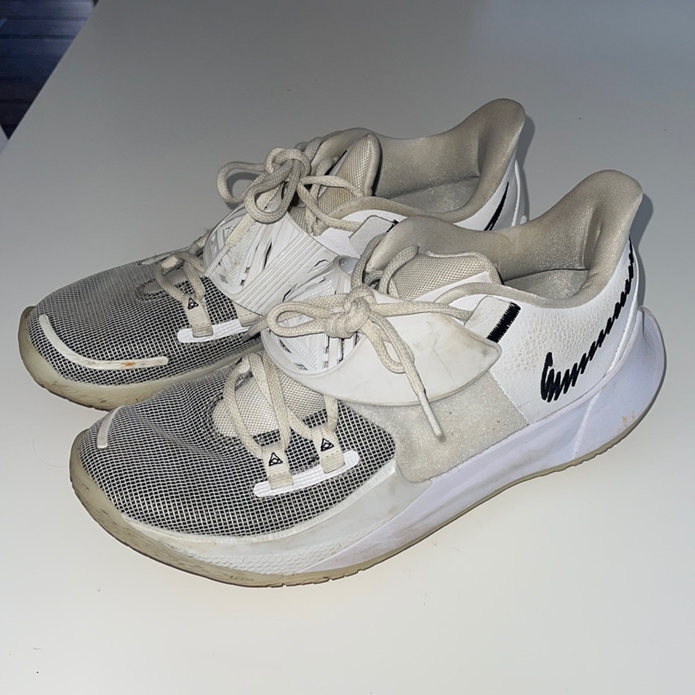 Men’s Nike Kyrie